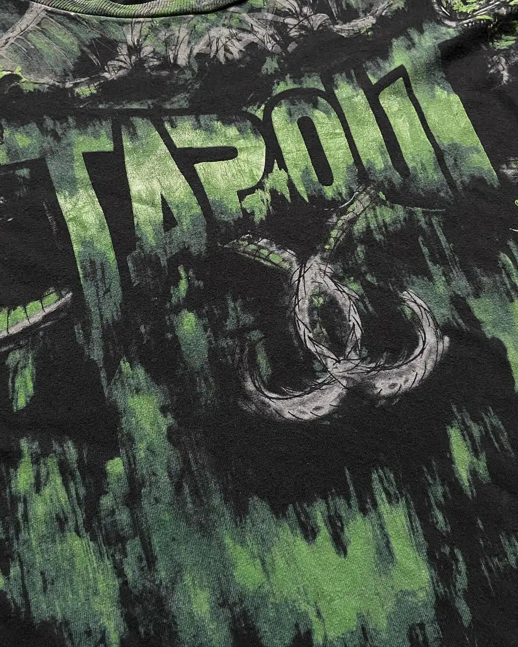 'VENOM' LONGSLEEVE