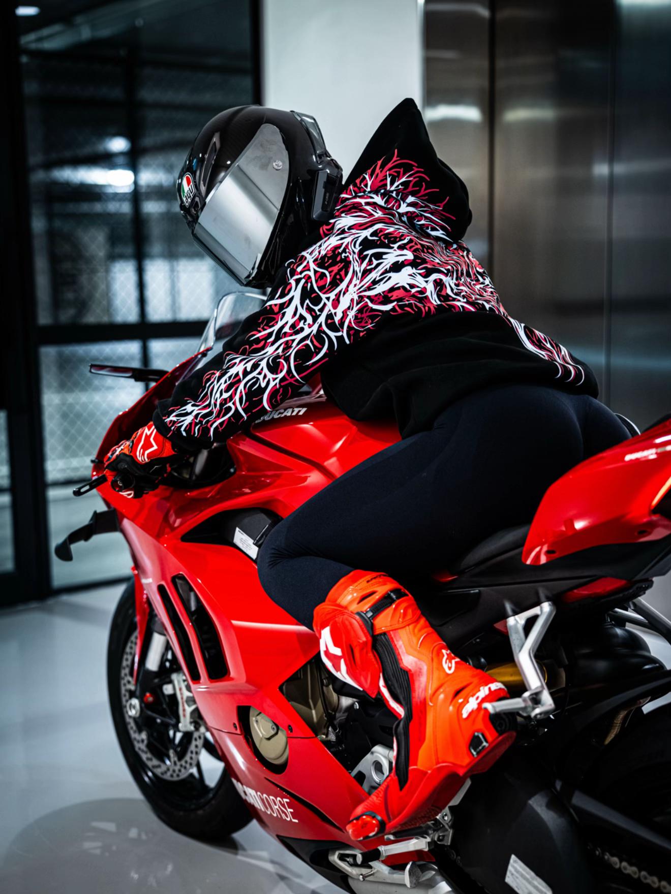 REFLECTIVE HOODIE V3